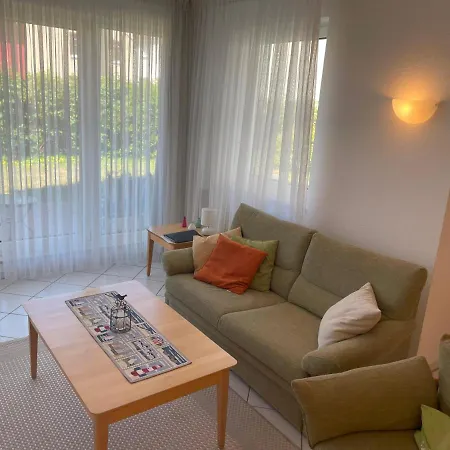 Lotte Mit Terrasse شقة *